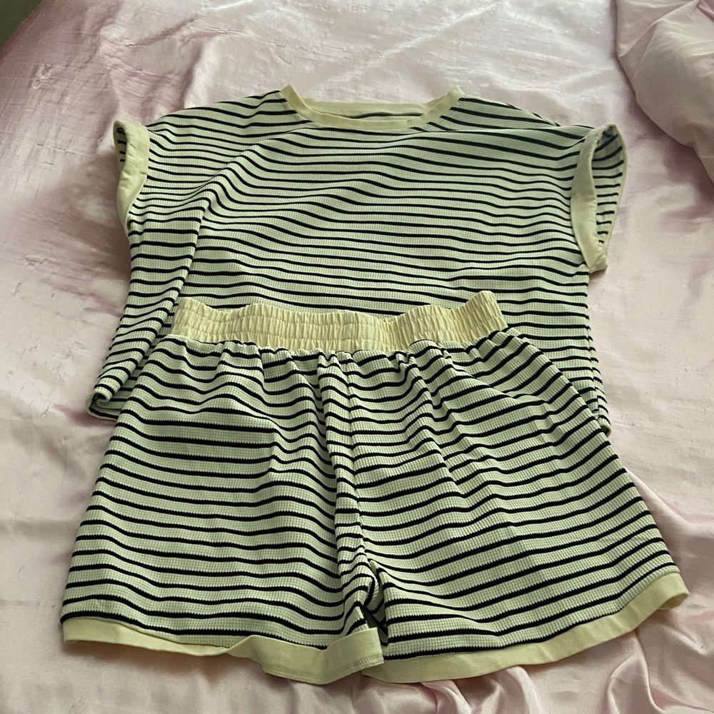 Amazon Black and Cream Striped Women's Set